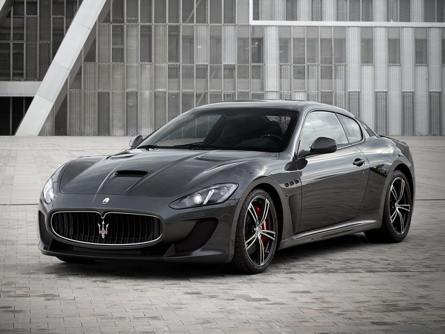  Maserati GranTurismo MC Stradale 2013 года  (фото 5 из 18)
